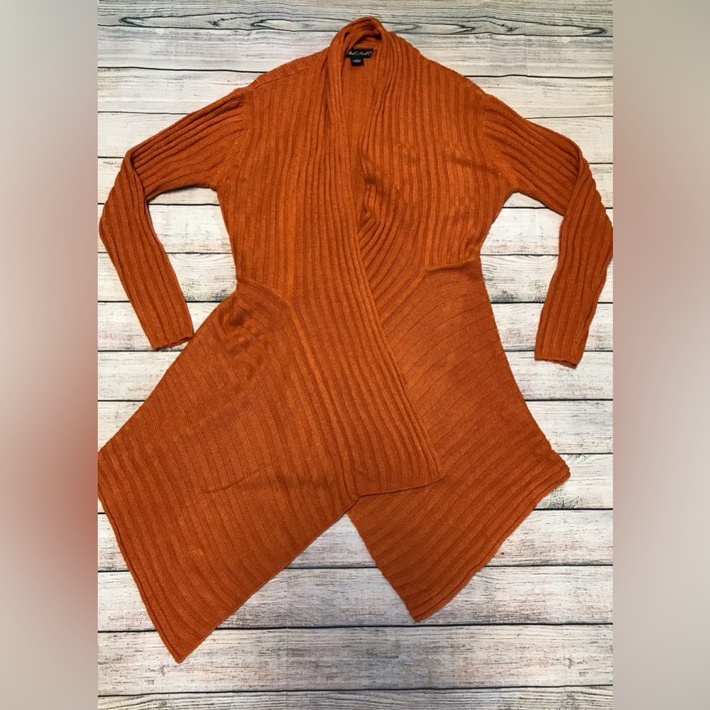 Like New Women's Orange Ribbed Sweater by What’s Up Size M and will fit up to L